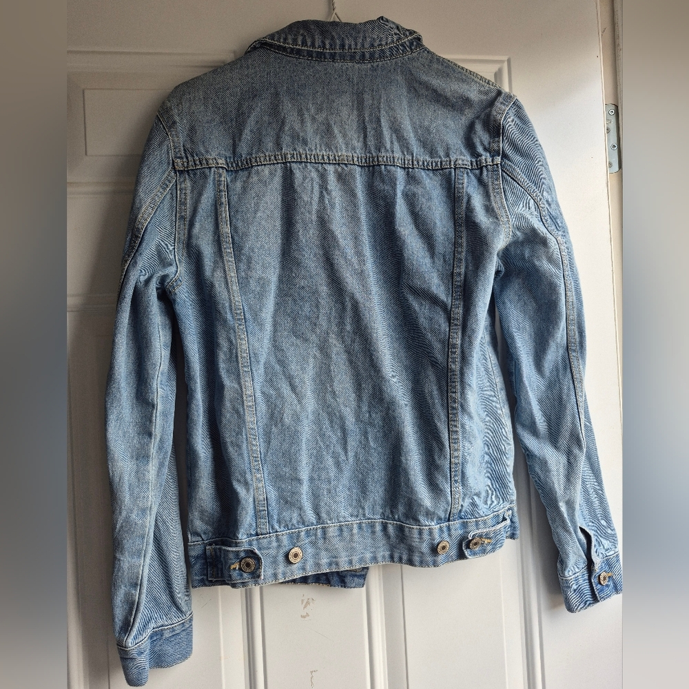 Primark Classic Light Wash Denim Jean Jacket With Pockets - Picture 2 of 7